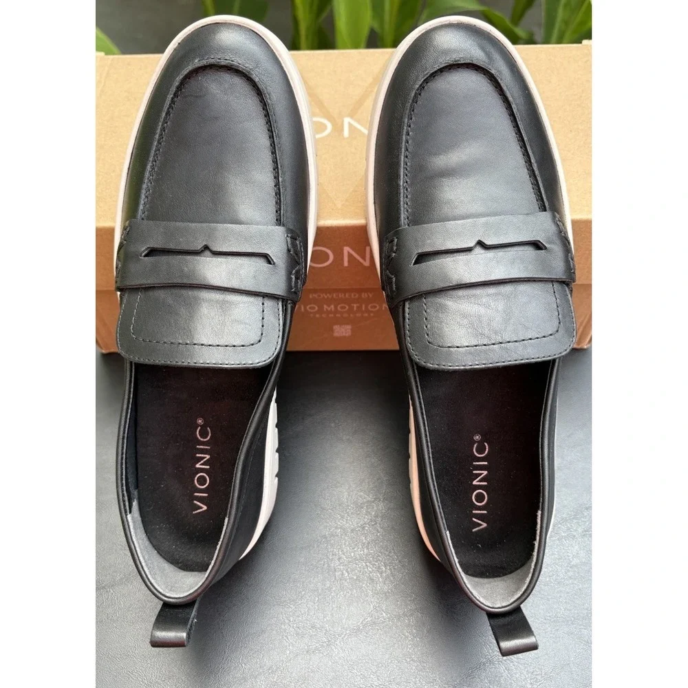Vionic Women's Uptown Loafer Black Size 9 Orthopedic
